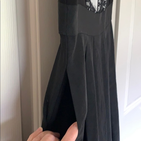 WHBM Beautiful Dress w/ lace - Picture 7 of 7